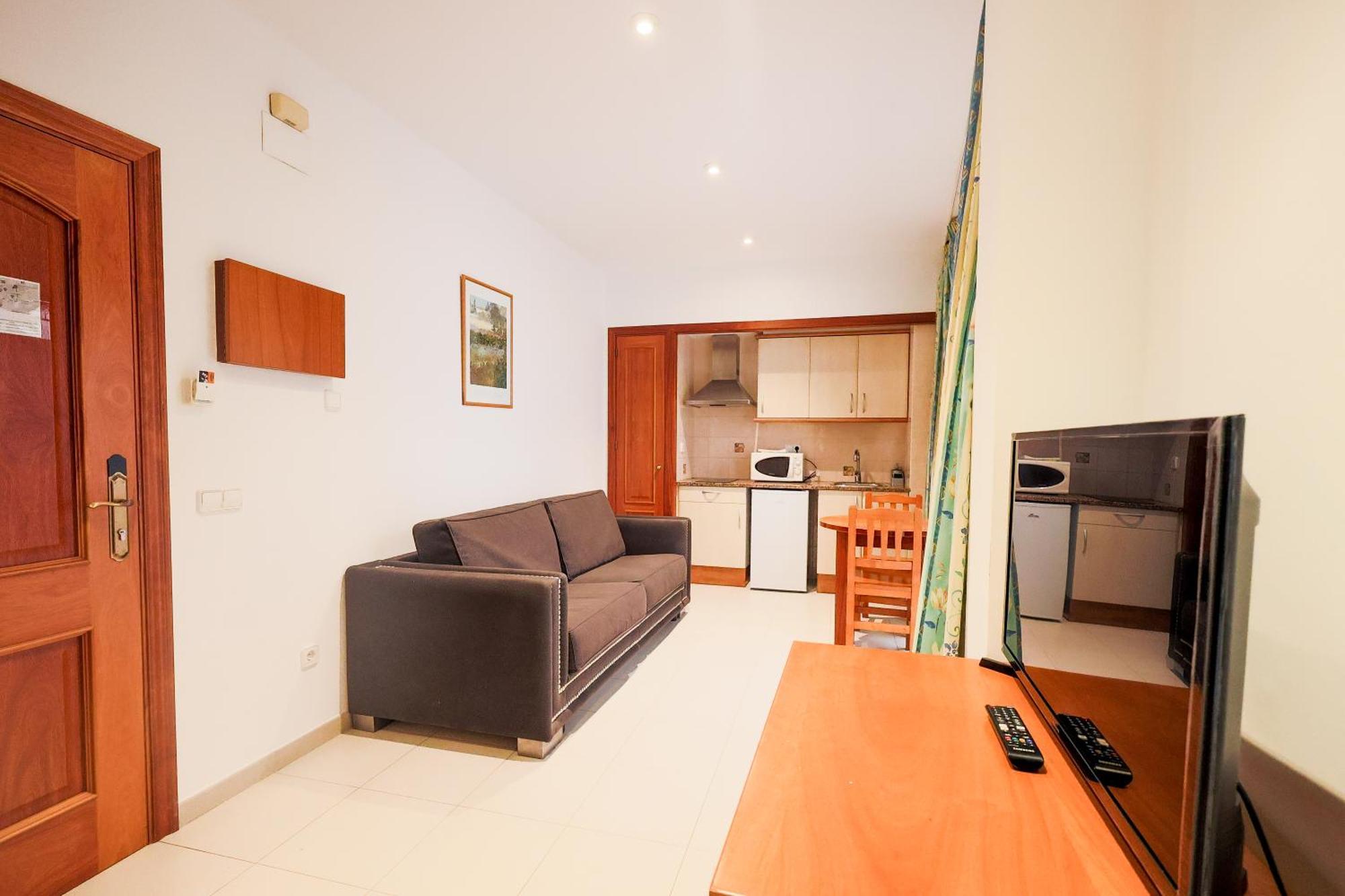 Apartamentos Royal โยเรตเดมาร์ ภายนอก รูปภาพ