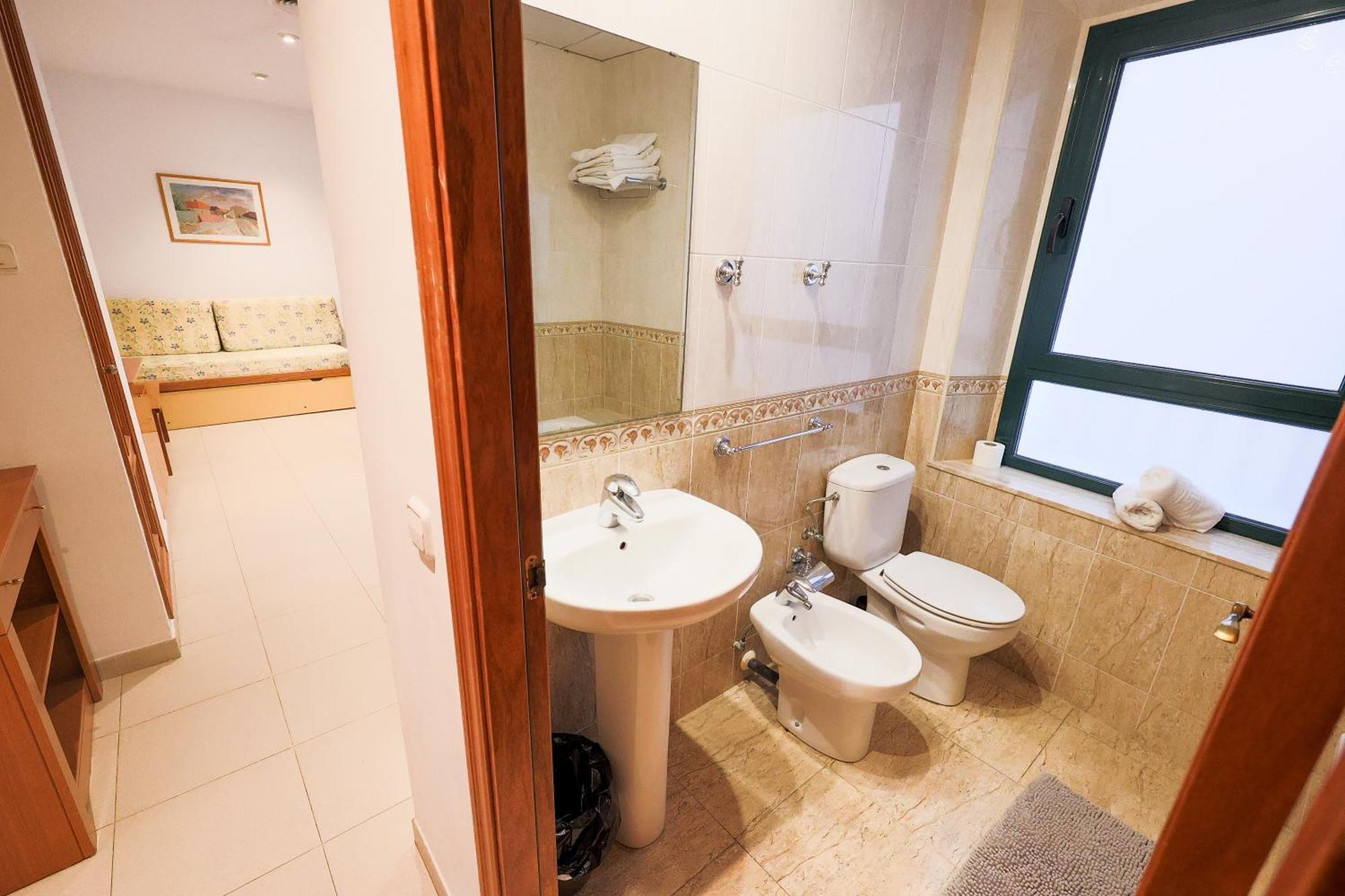 Apartamentos Royal โยเรตเดมาร์ ภายนอก รูปภาพ