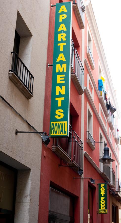 Apartamentos Royal โยเรตเดมาร์ ภายนอก รูปภาพ